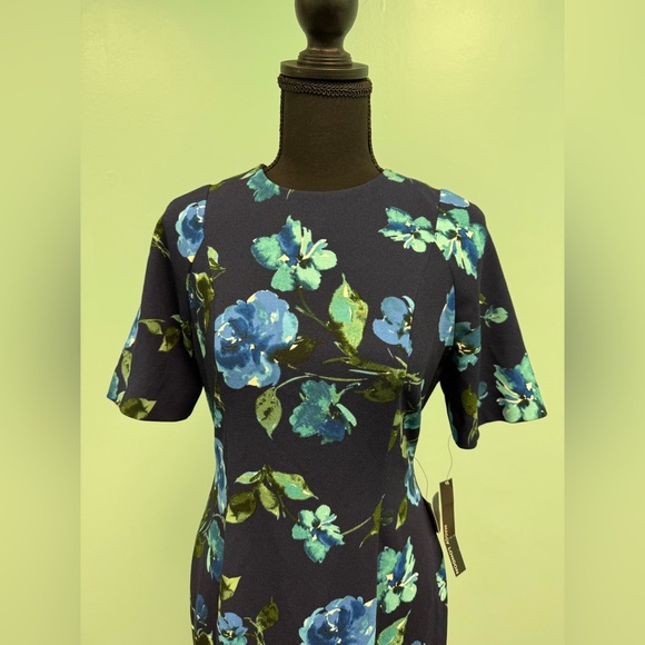 Maggy London floral print sheath dress in navy size 2 4 and 6. - Picture 2 of 5